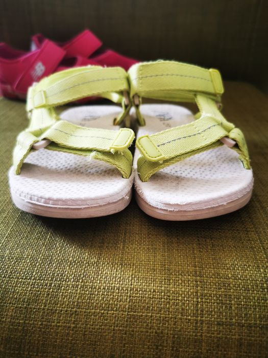 Sandale Zara fete/baieti marimea 27, aprox 17.8 cm