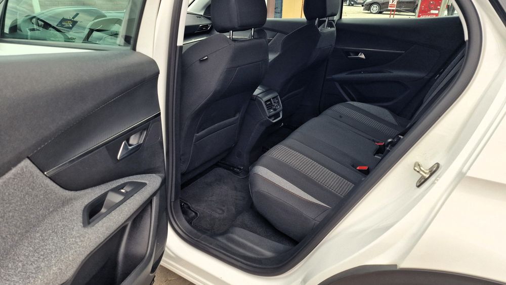 Peugeot 3008 1.5 HDI Business Line