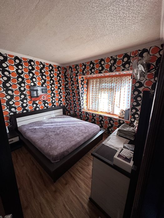 3/4/4 77-серия Феруза , с ремонтом мебель техника + Парковка. СВОЯ