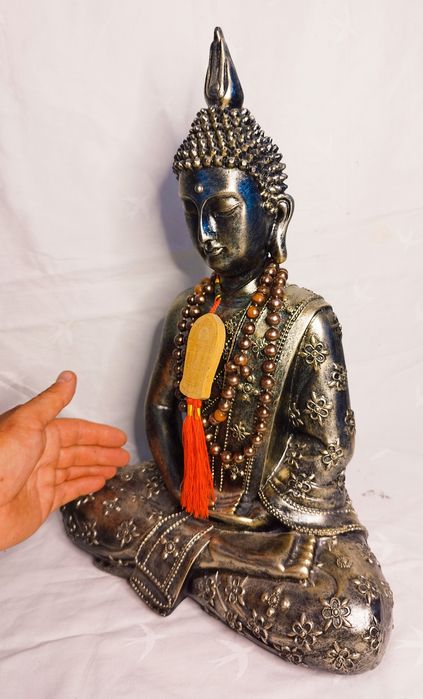 Statuetă Zeul Buddha meditând, din ceramică fină, 40cm.