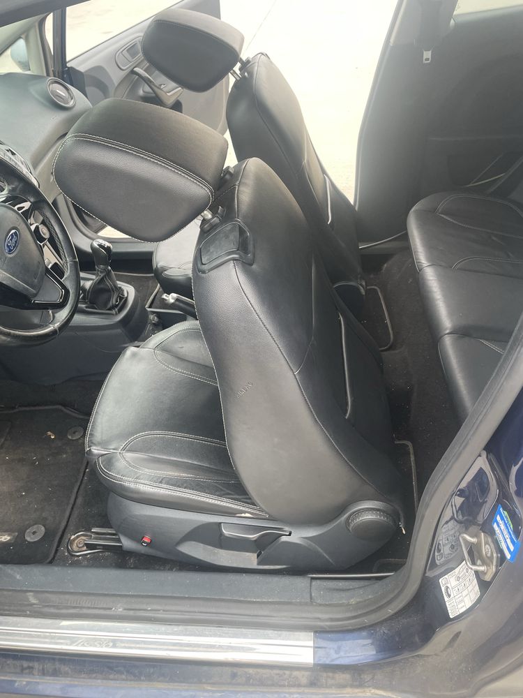 Set scaune Ford Fiesta ST, Piele, incalzite.