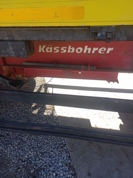 Vând remorcă Kassbohrer