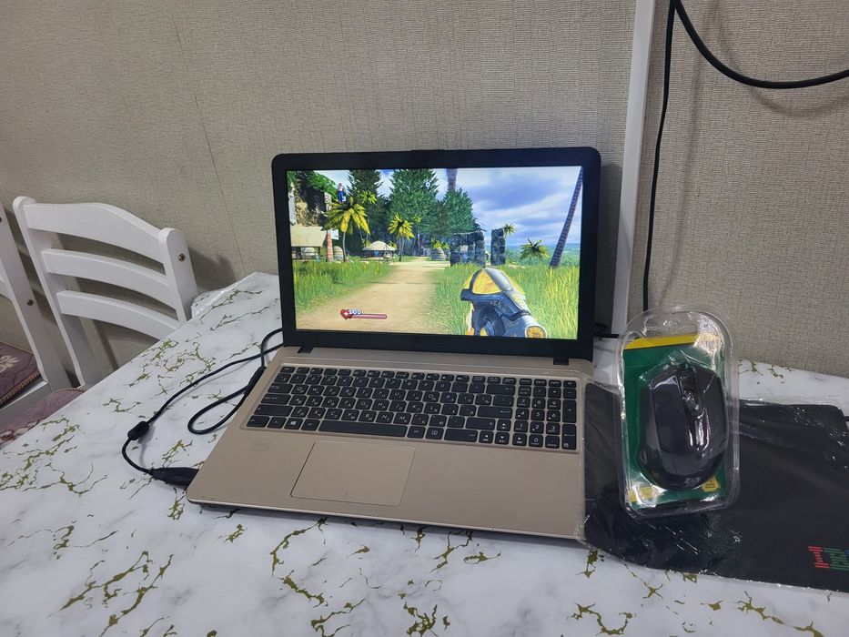 Ноутбук с Играми