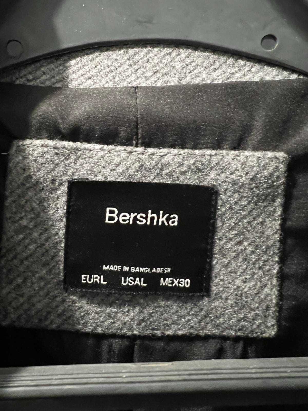 Дамско палто Bershka