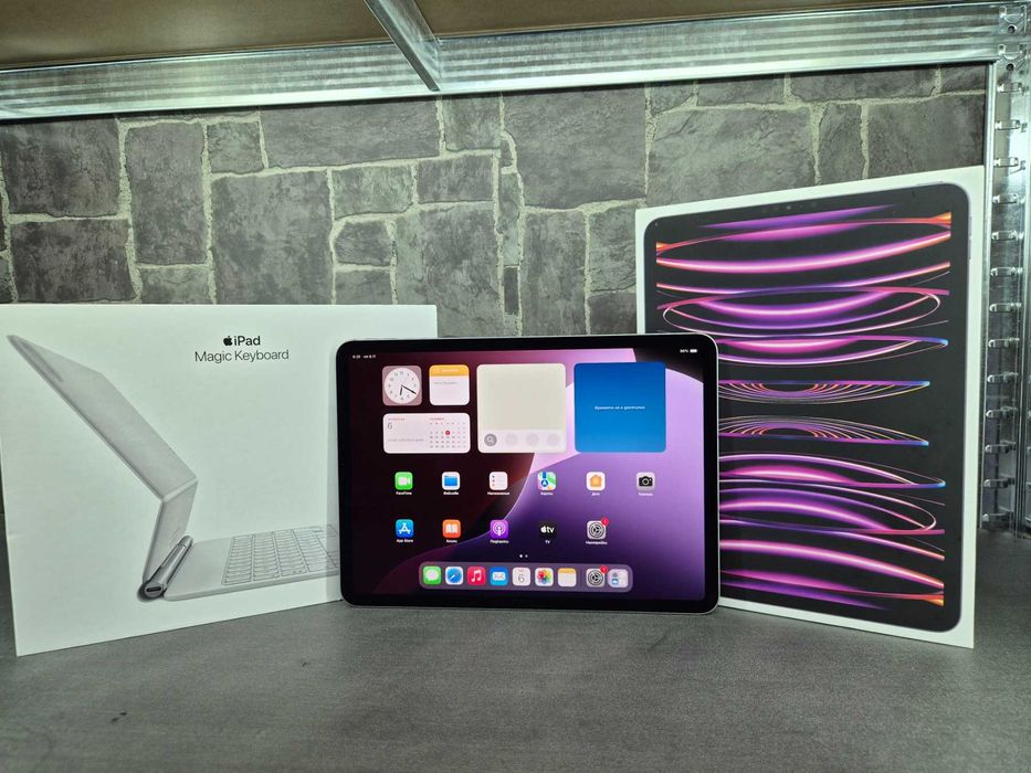 Apple iPad Pro 11" 4th Gen 512GB Cellular + Apple Magic Keyboard