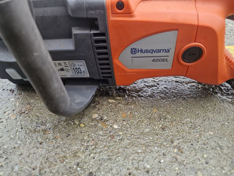 Drujba electrica noua nefolosita