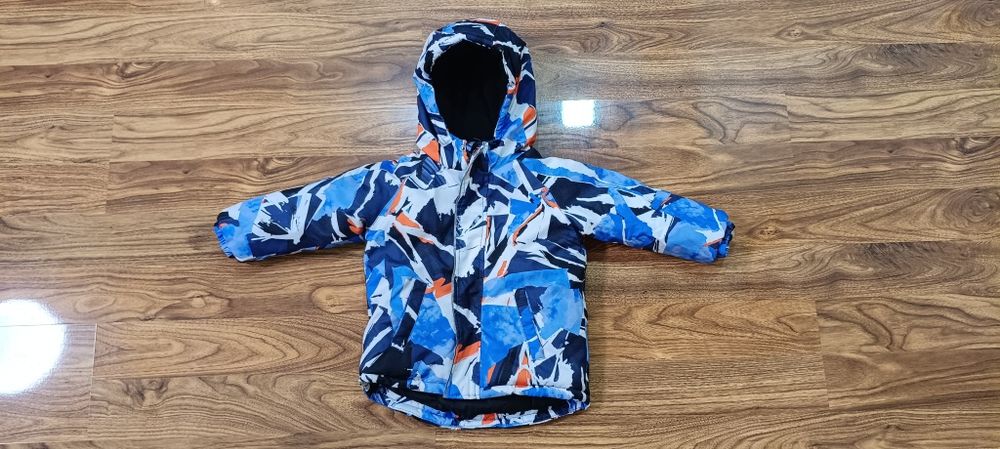 Зимняя куртка на мальчика