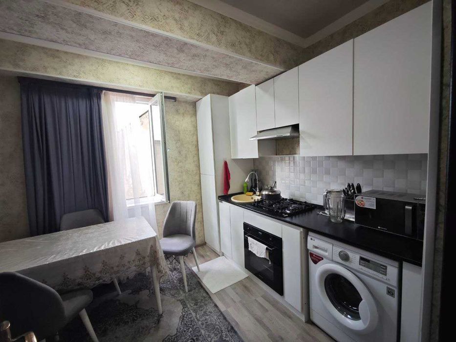 Продаётся Новостройка ул Сайрам 3/2/5 С ремонтом 82м2 Ор-р: Буз базар