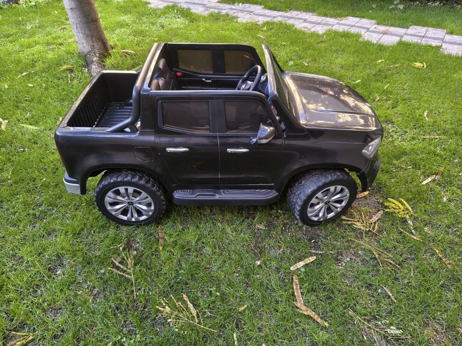 Masinuta Electrica 4x4 Mercedes-Benz X-Klass, Negru