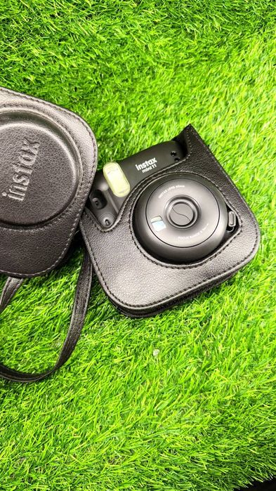 Instax Mini 11 / Инстакс мини 11