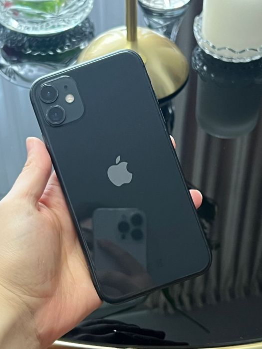 Vând iPhone 11 in stare buna de funcționare