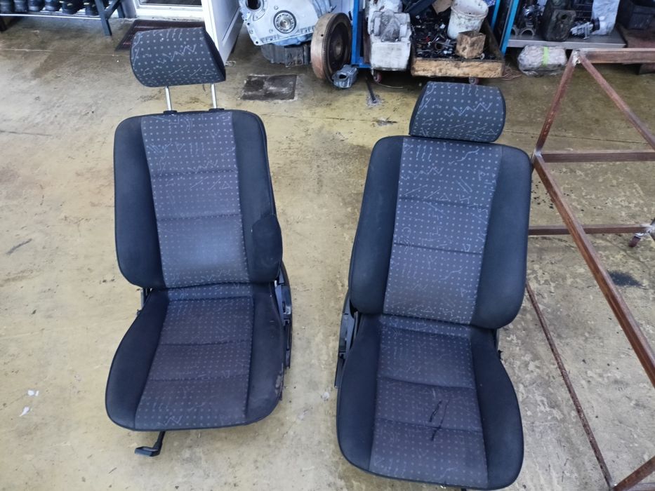 Сиденья от машины Мерседес