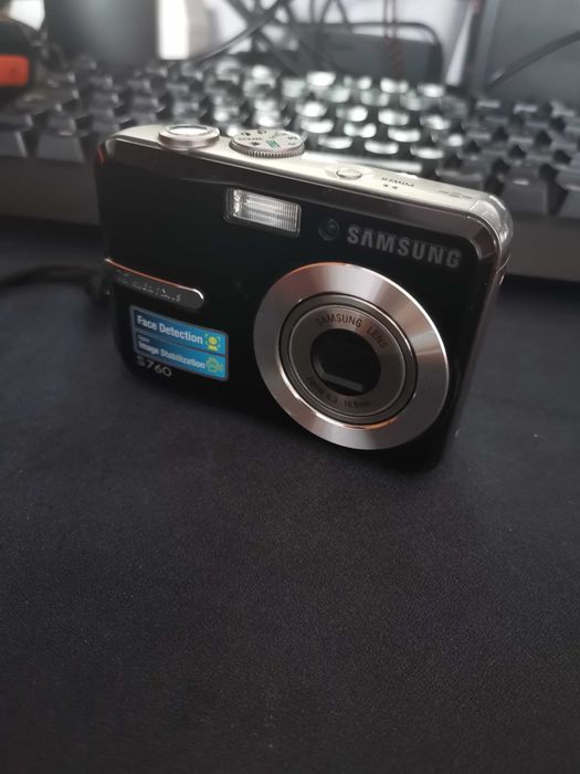 Фотоапарат SAMSUNG S760