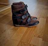 Botine cu platforma