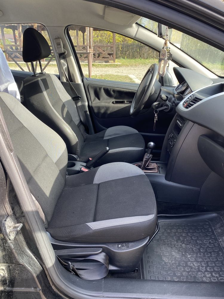 Se vinde peugeot 207 din 2008