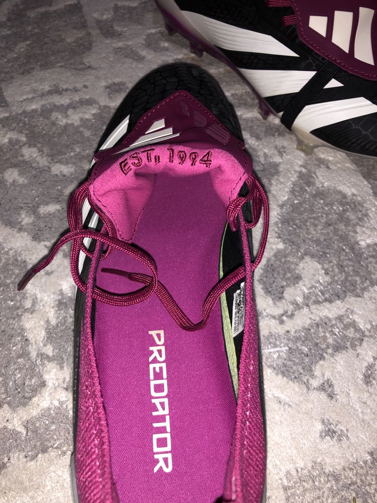 Бутсы adidas predator