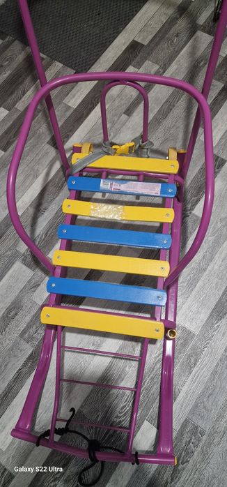 Продадим санки..