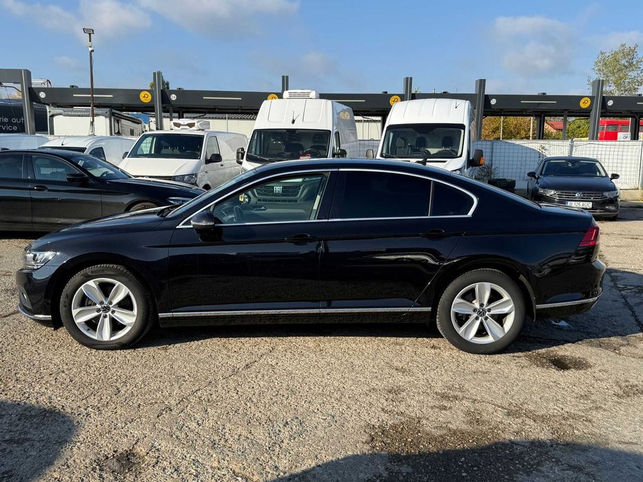 Inchirieri auto Bucuresti Vw PASSAT Berlina 2023