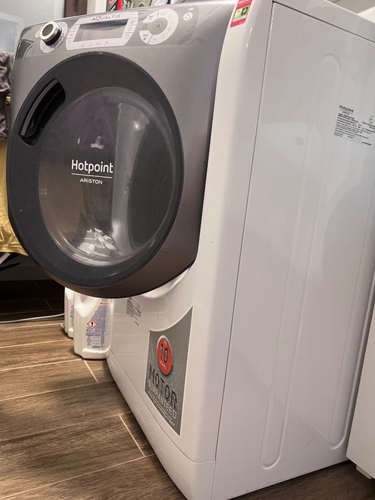 Mașină de spălat rufe cu uscător, Hotpoint Ariston 9/7 kg
