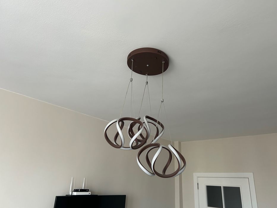 LED полилей с дистанционно управление