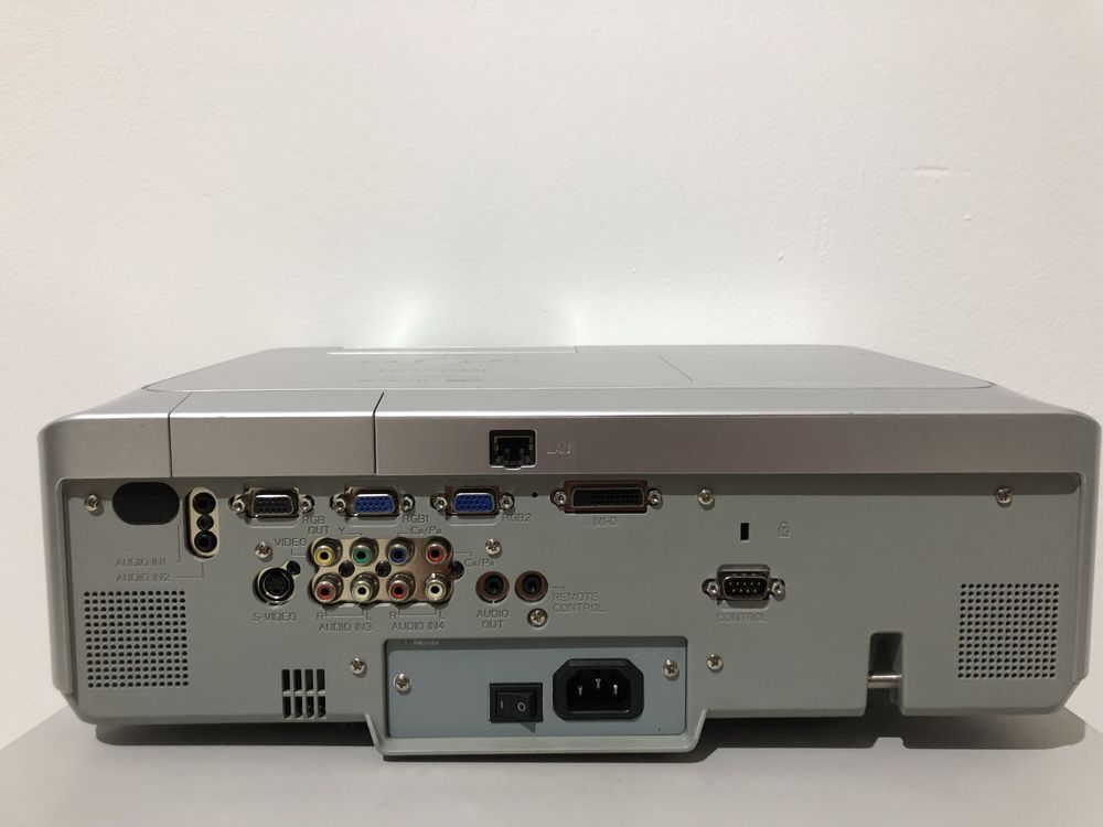 Videoproiector Hitachi CP-X605