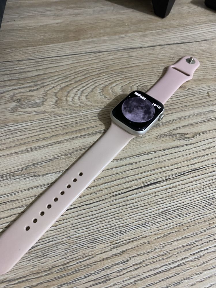 Apple watch 7 series 45 mm.