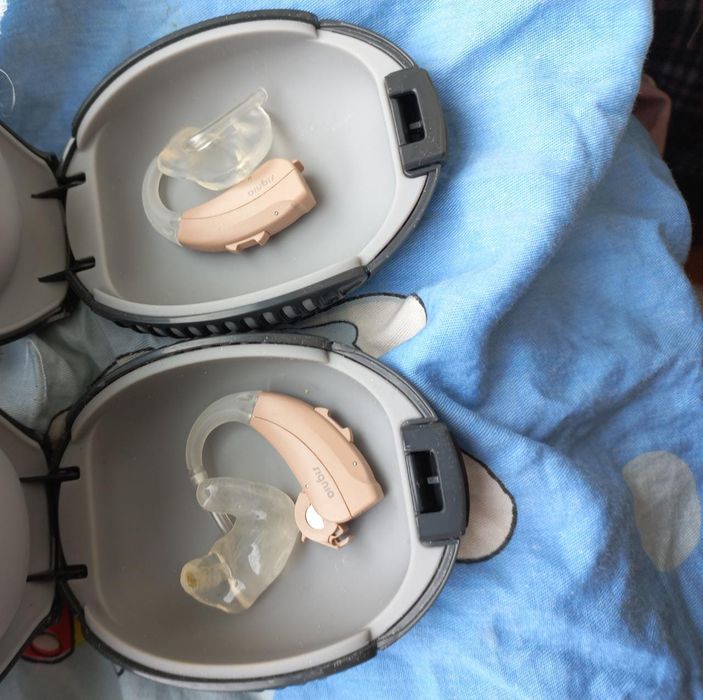 Продам слуховой аппарат 8 каналный