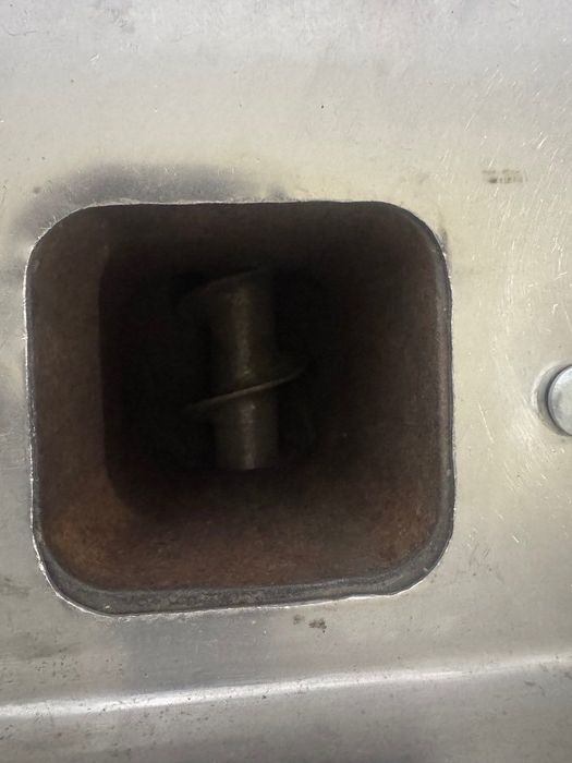 Мясорубка промышленные, б/у, состояние отличное