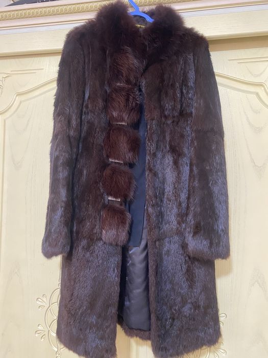 Шуба жуда яхши холатда турипти