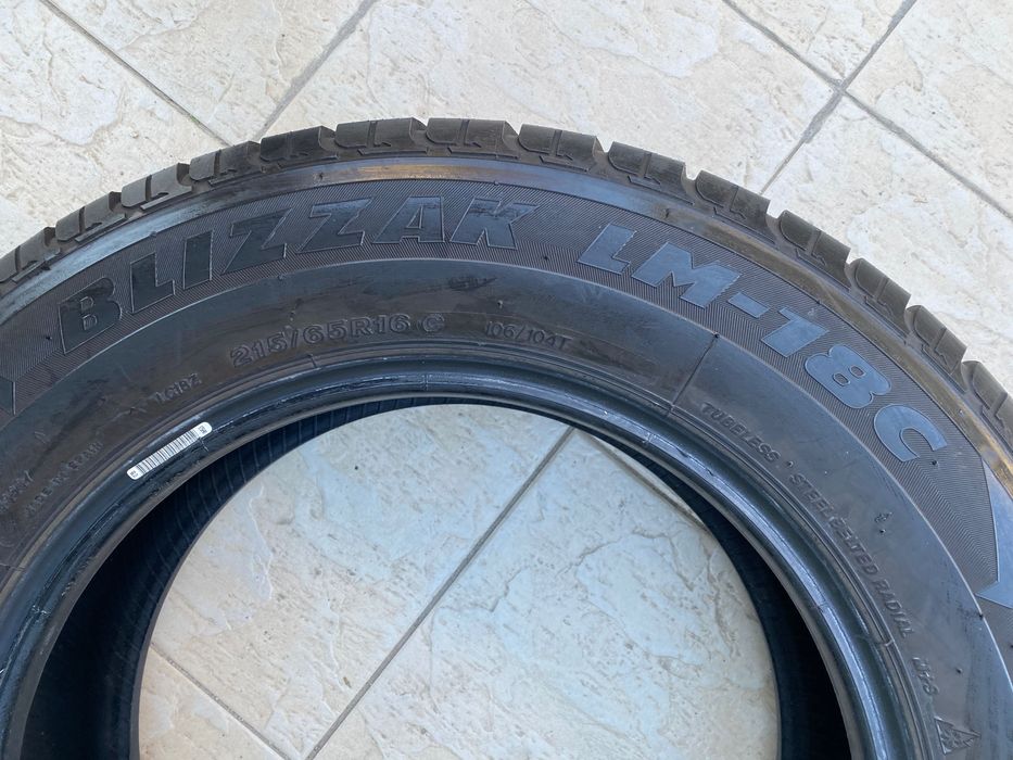 Гуми зимни гума 215/65/16” BRIDGESTONE BLIZZAK LM-18C