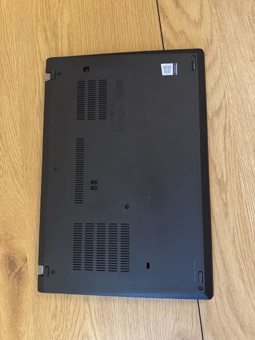 Thinkpad T14 Gen 1 AMD // 32 GB RAM // 512 SSD + docking station