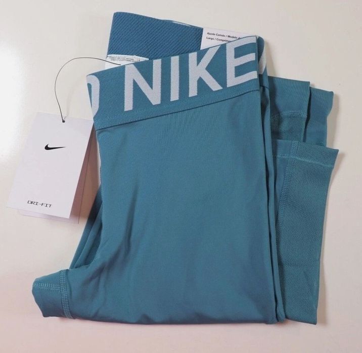 Дамски клинове Nike Pro
