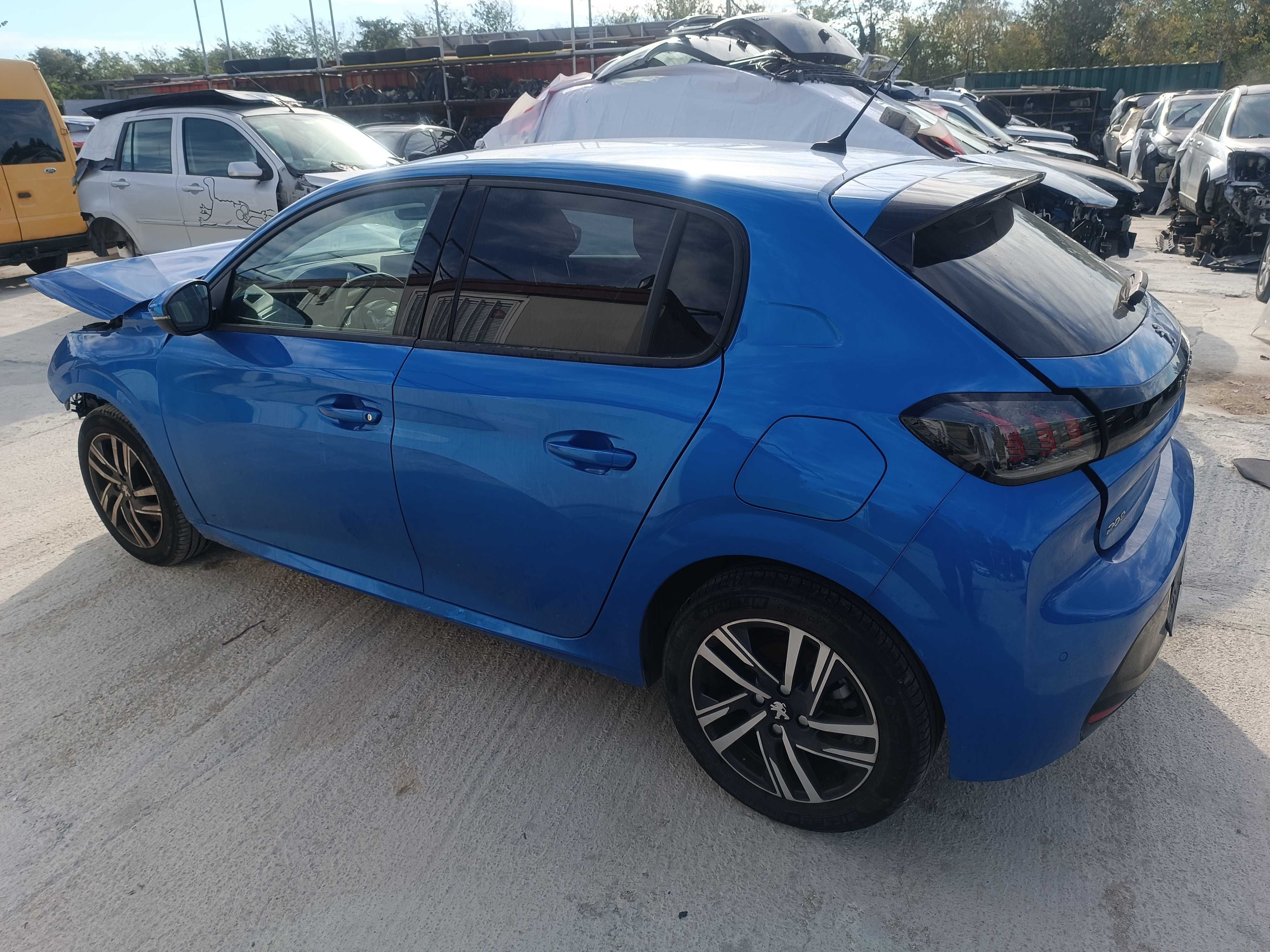 Пежо 208   / Peugeot 208  2  - 1,2I - на части