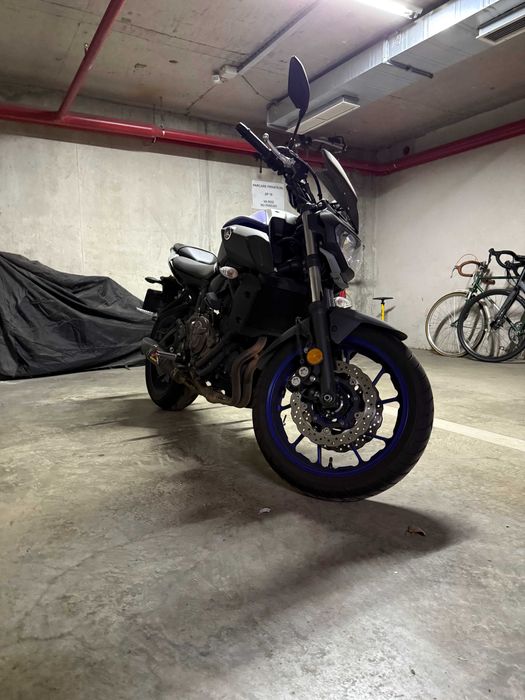 Motocicleta Yamaha MT-07 ABS 2020, evacuare akrapovic, accesorii