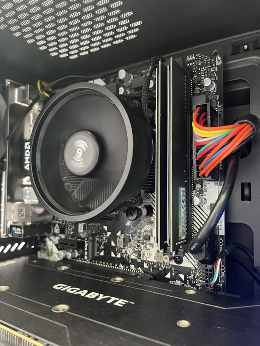 Геймърски комопютър AMD Ryzen 5 1600, GTX 1070 8GB, 16GB ram