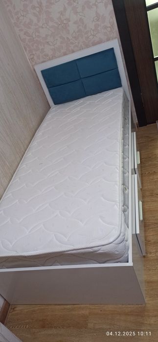 Односпальная кровать 180×80