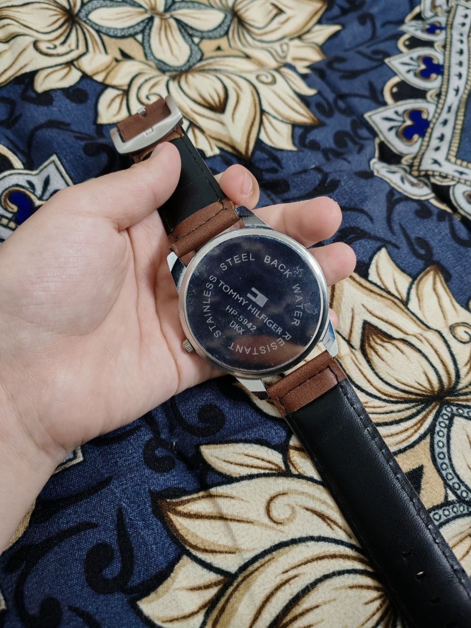 Оригинальные наручные часы от бренда TOMMY HILFIGER