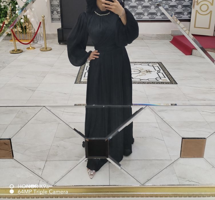 Oqshom ko'ylak 1 marta kiyilgan