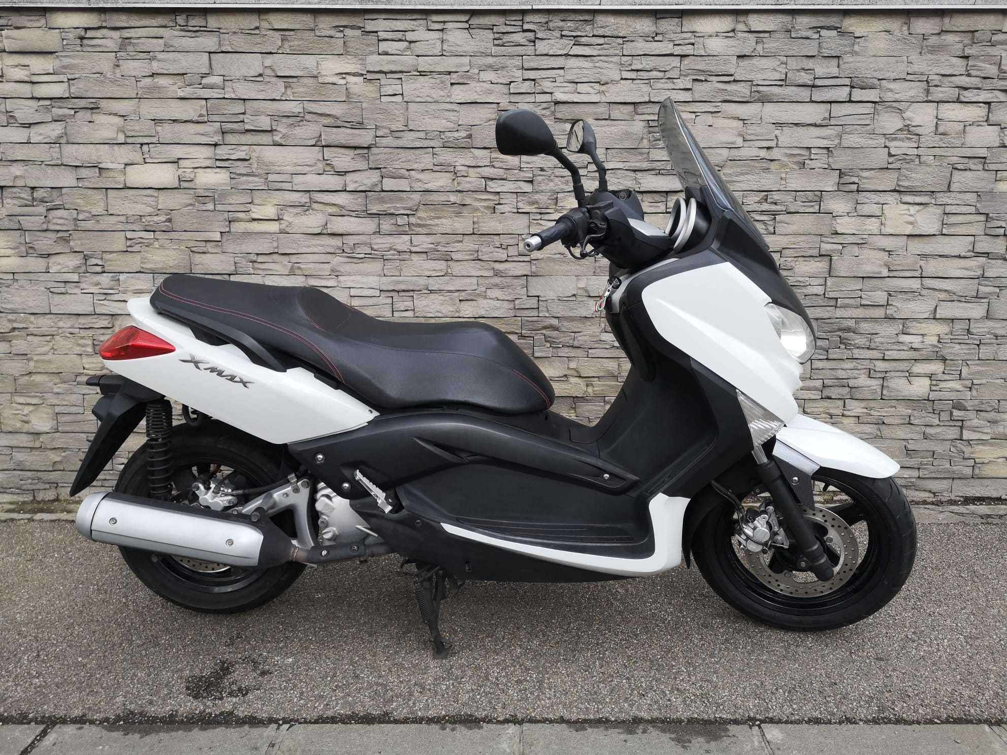 Yamaha x-max 250  2010