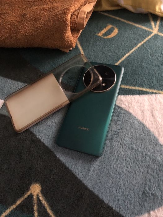 Vând telefon HUAWEI nova 12i