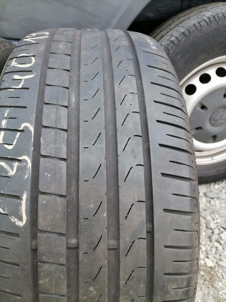 235 40 R 19 PIRELLI ДОТ 4217