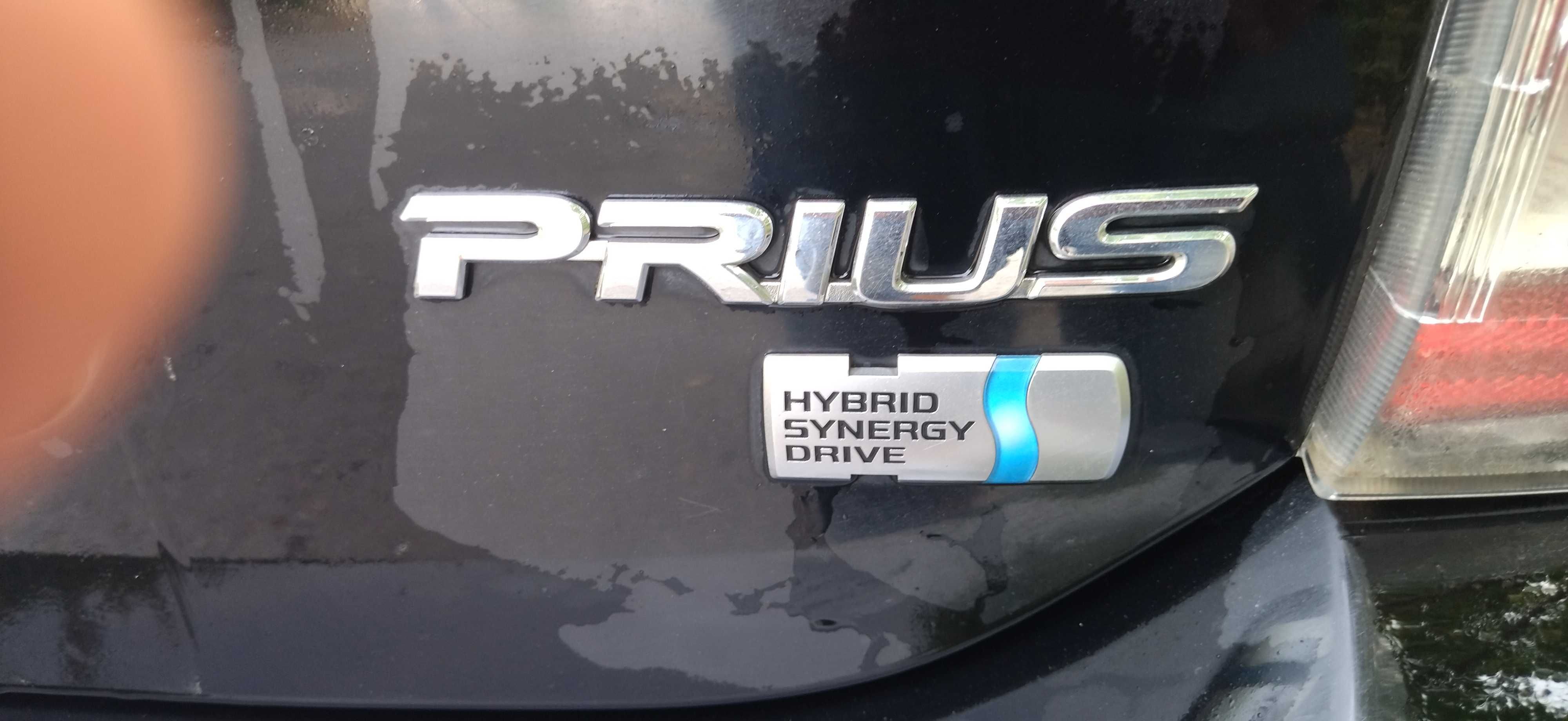 Toyota Prius Hybrid десен волан