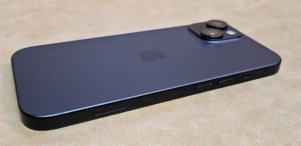 Apple iPhone 15 128GB Black