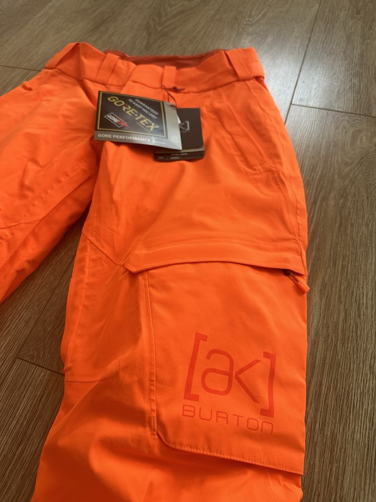 Pantaloni ski Burton AK GORETEX XS, noi cu eticheta