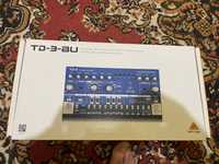 TD-3-BU analog bass line synthesizer