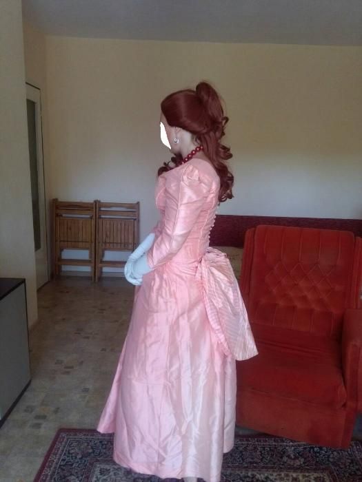 Уникална рокля във викториански стил различни модели