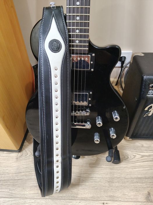 Електрическа китара SOUNDSATION Milestone-ST BK