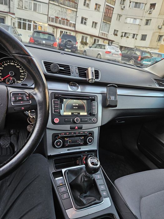 Se vinde Passat B7