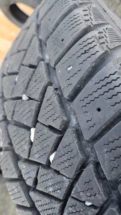 4бр гуми 205 65 16С дънлоп