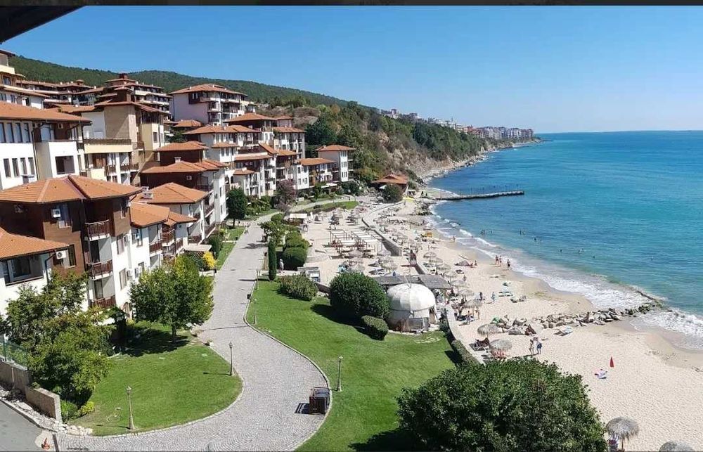 Райска градина. Продава се